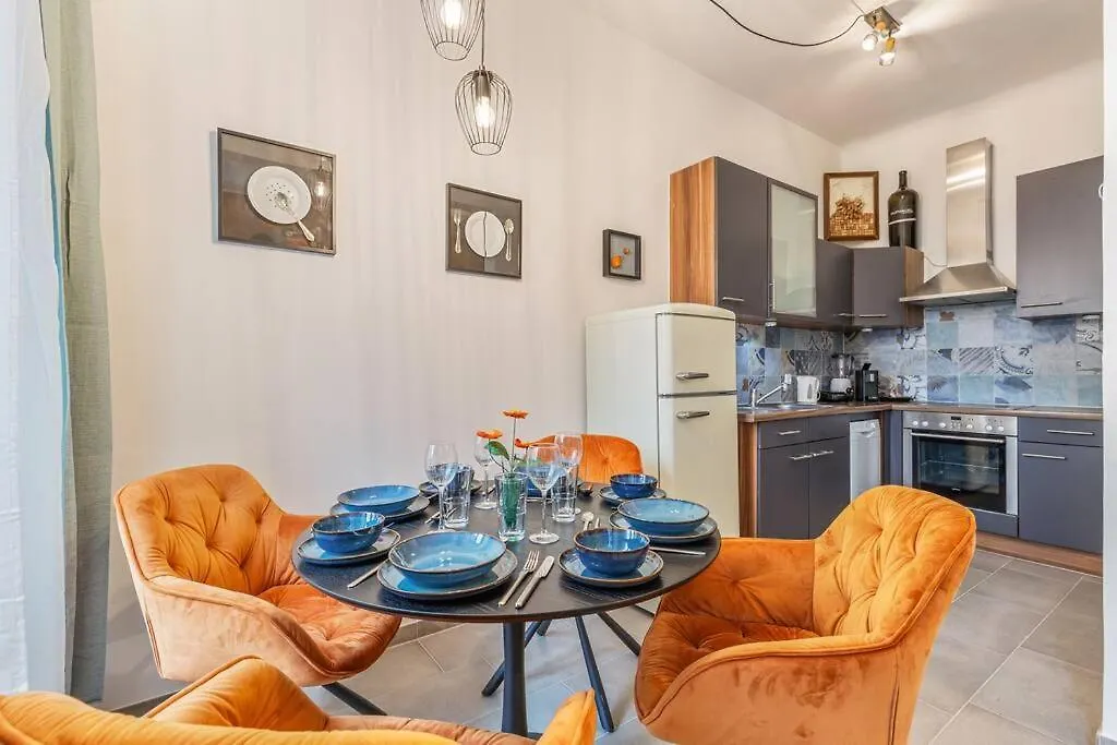 Einzigartiges Upcycling Dream Apt. Vienna 0*,